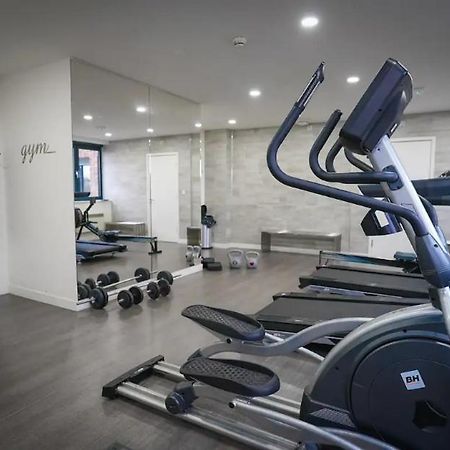 Modern Suite- Bedford City Centre With Free Gym & Parking Exterior foto